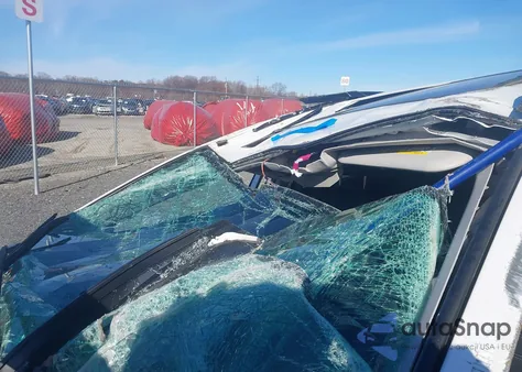 2025 Toyota Rav4 Xle Premium из США, поврежденный, VIN 2T3A1RFV0SW503857